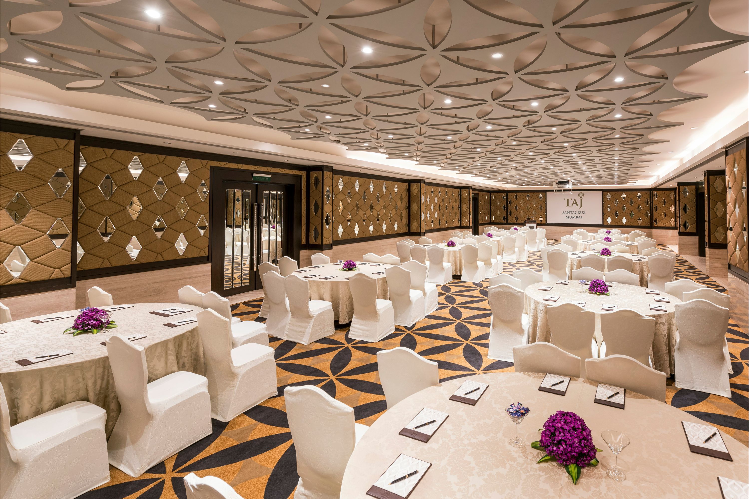 قاعة الولائم