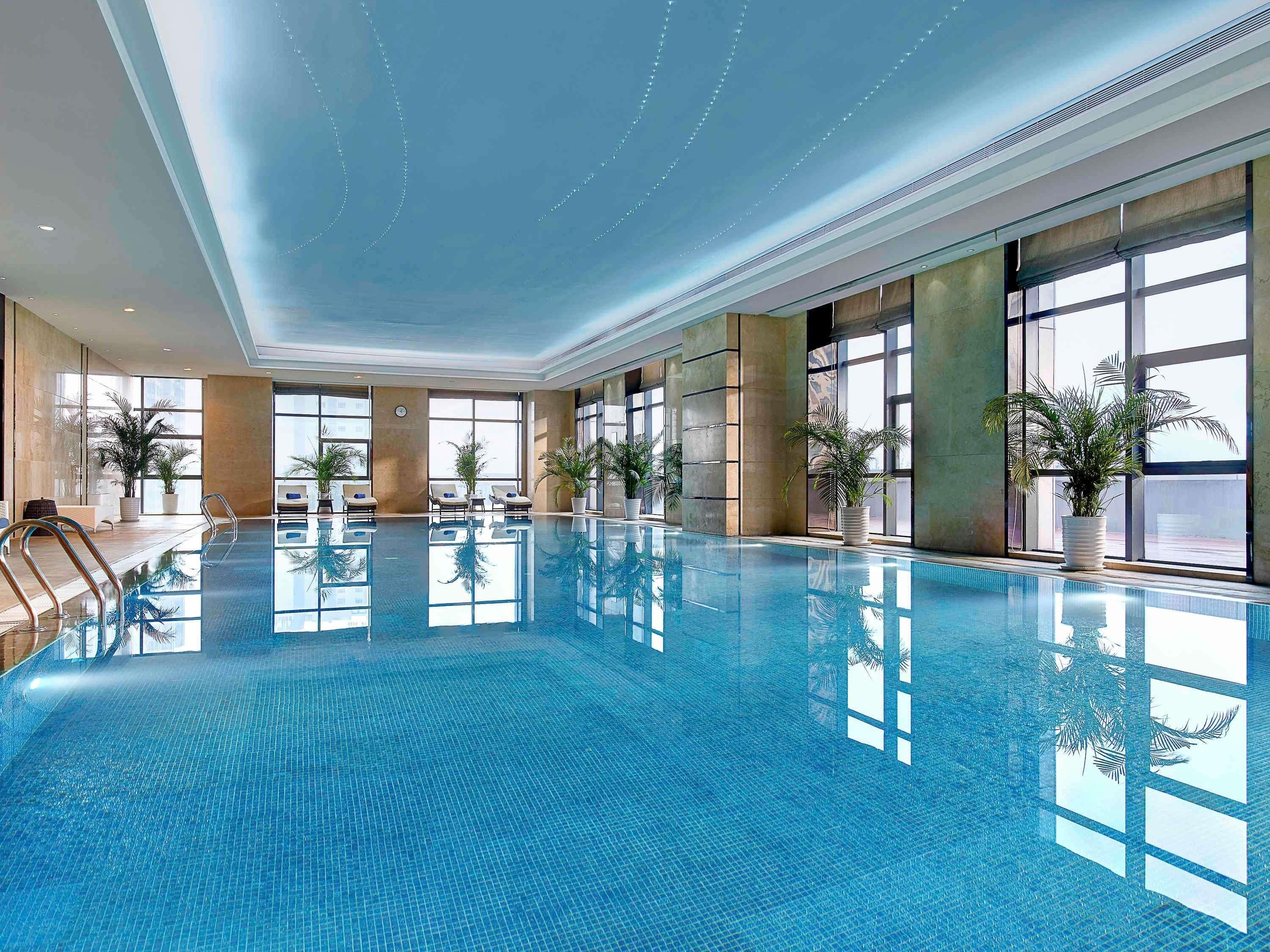 حوض السباحة صورة