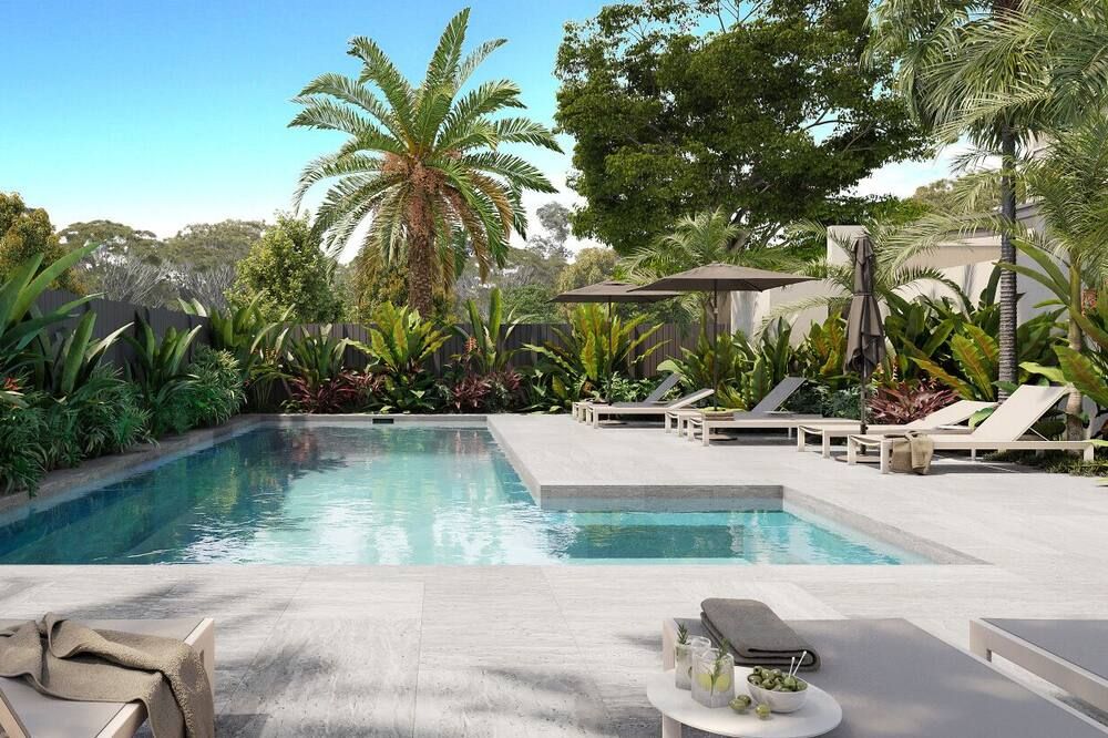 حوض السباحة