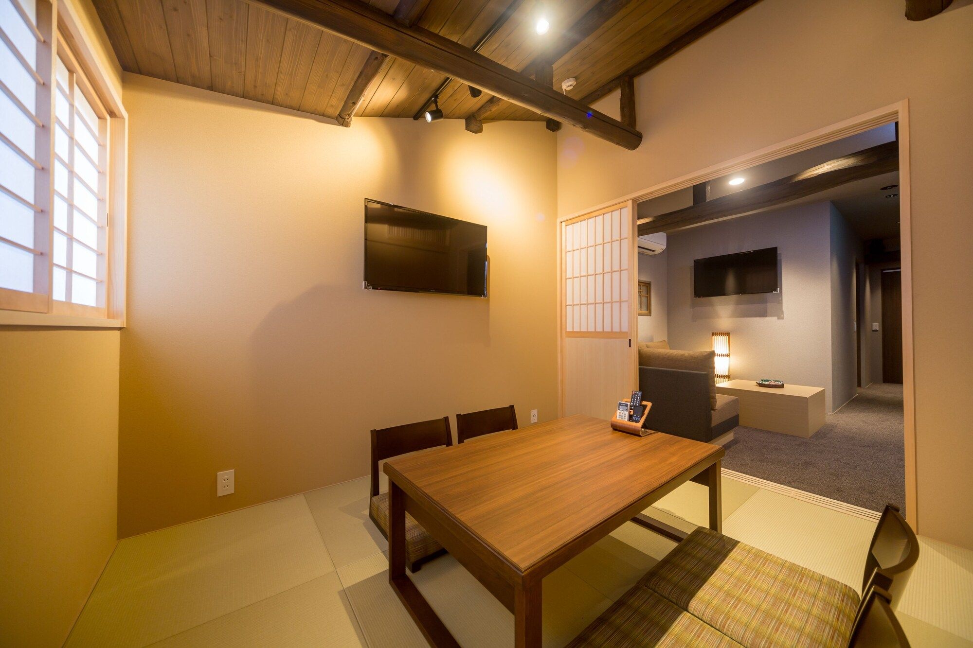 غرفة طعام صورة