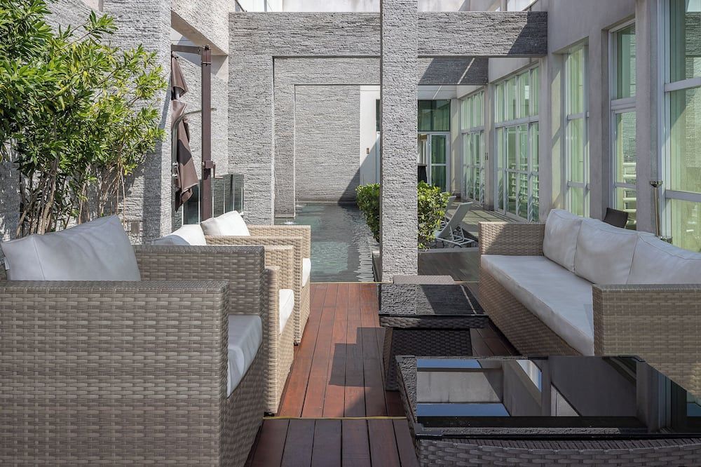 شرفة مرصوفة