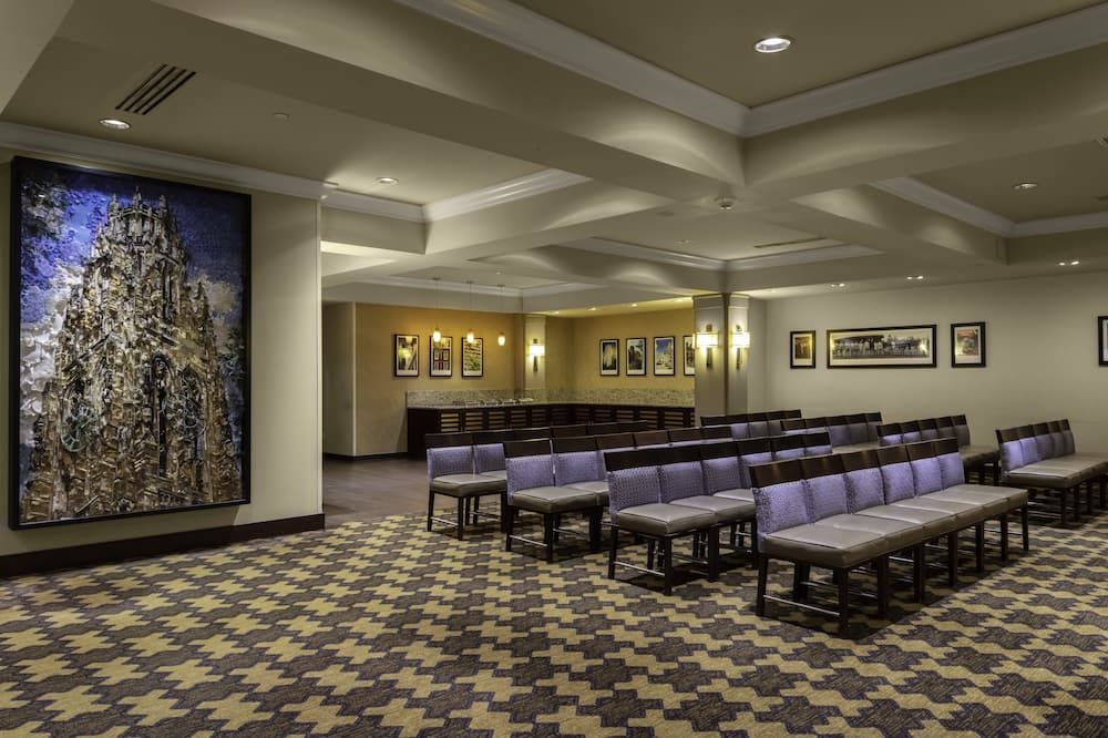 غرفة الاجتماعات