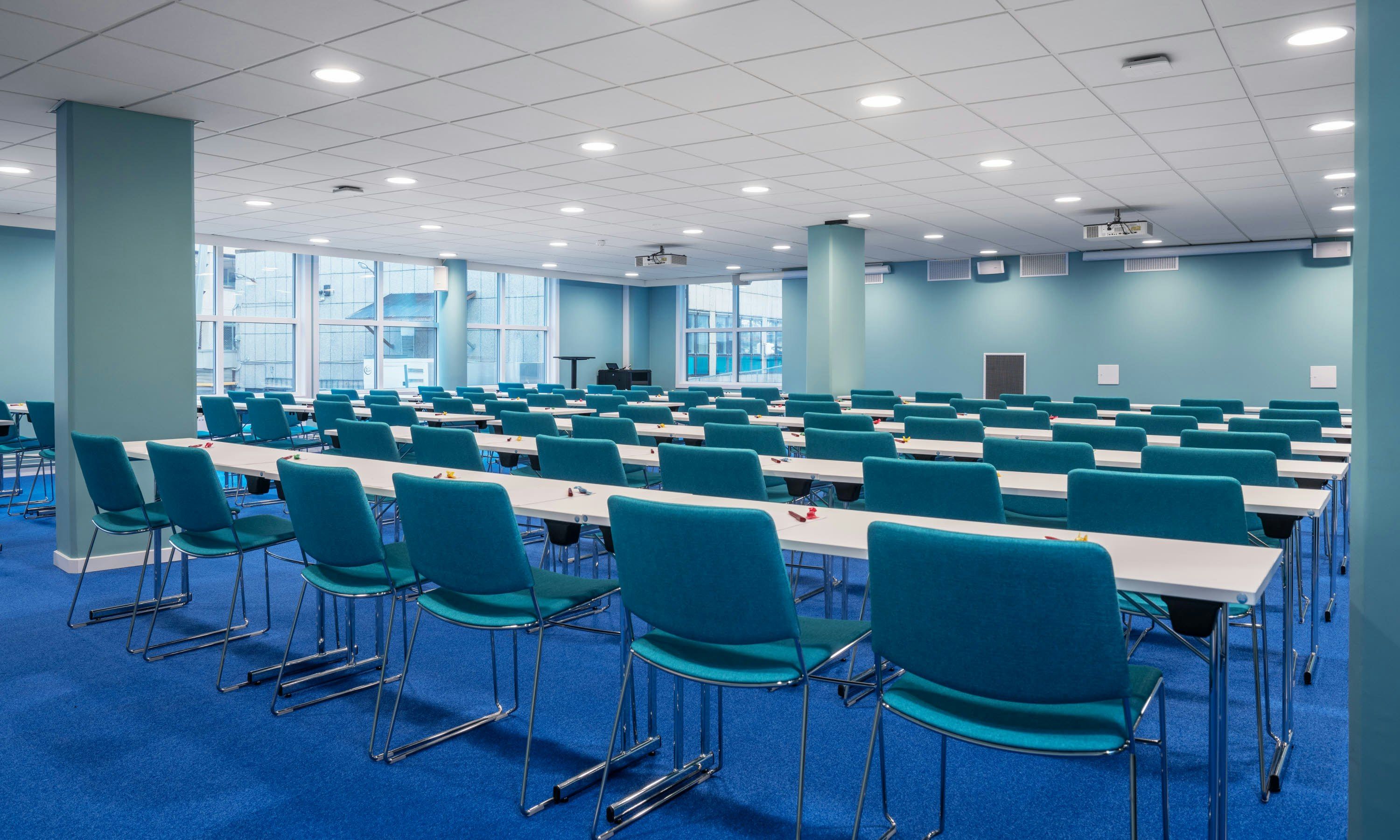 غرفة الاجتماعات