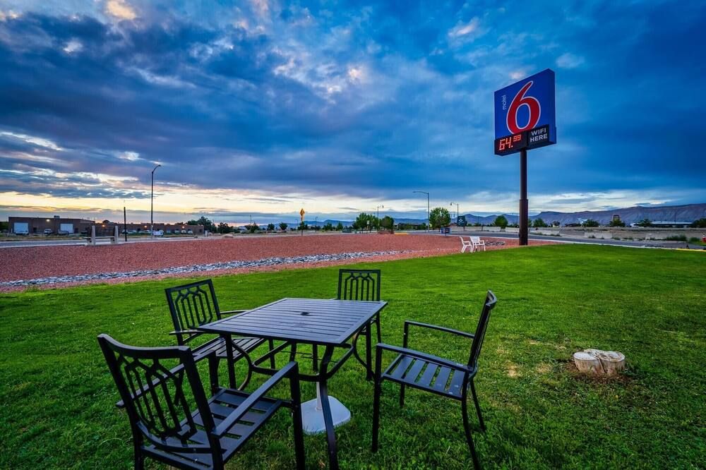 شرفة مرصوفة