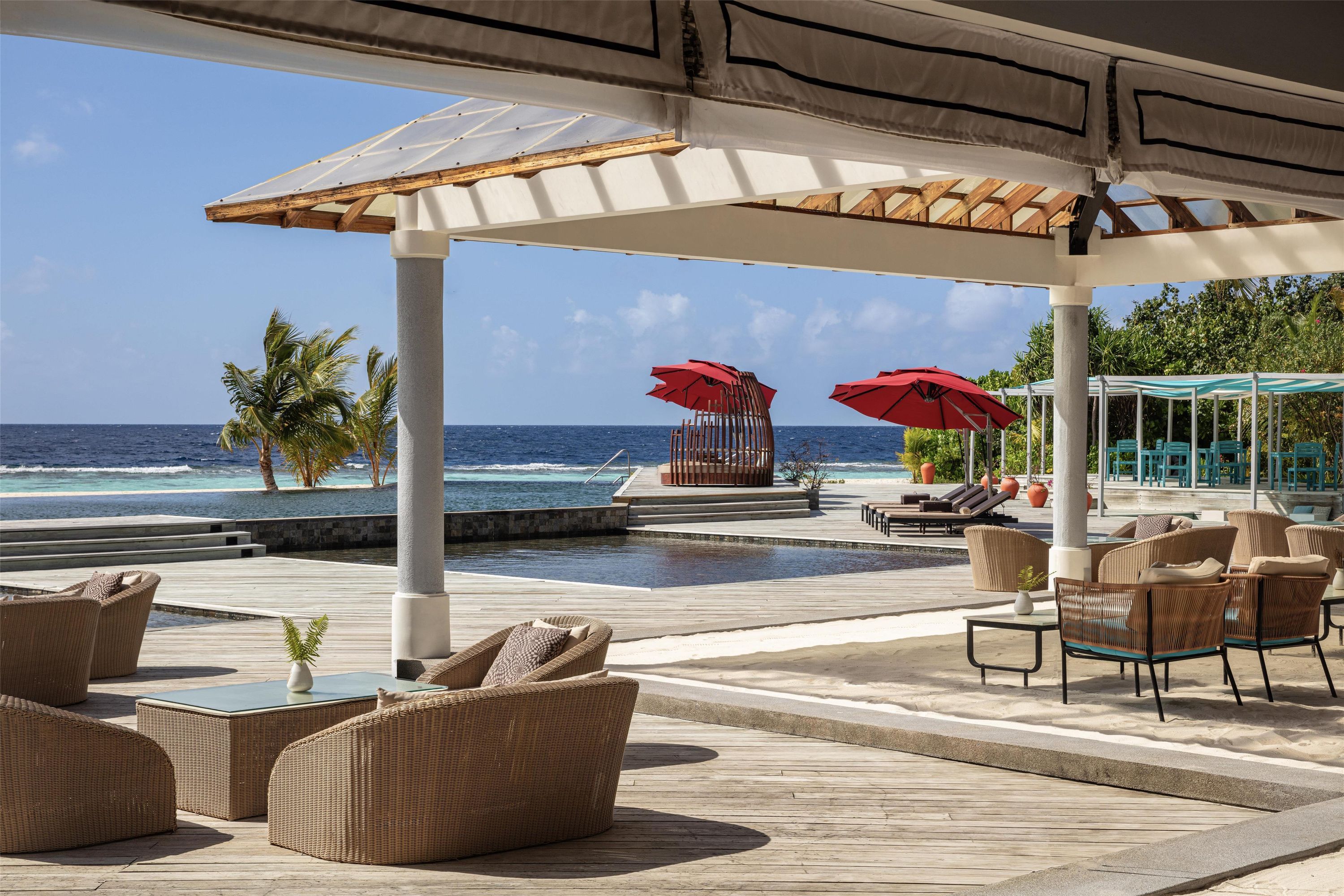 شرفة مرصوفة