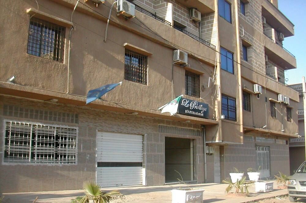 مبنى