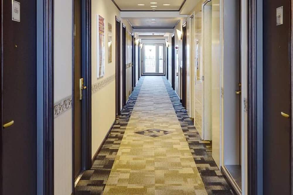 مدخل