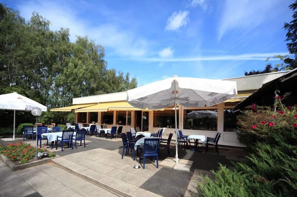 شرفة مرصوفة