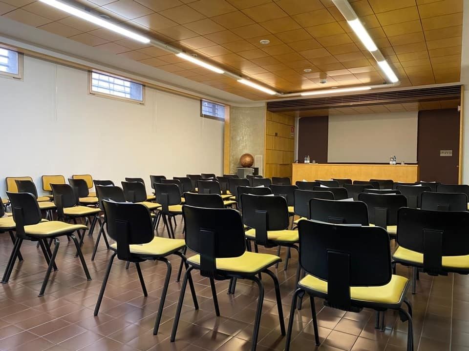 غرفة الاجتماعات