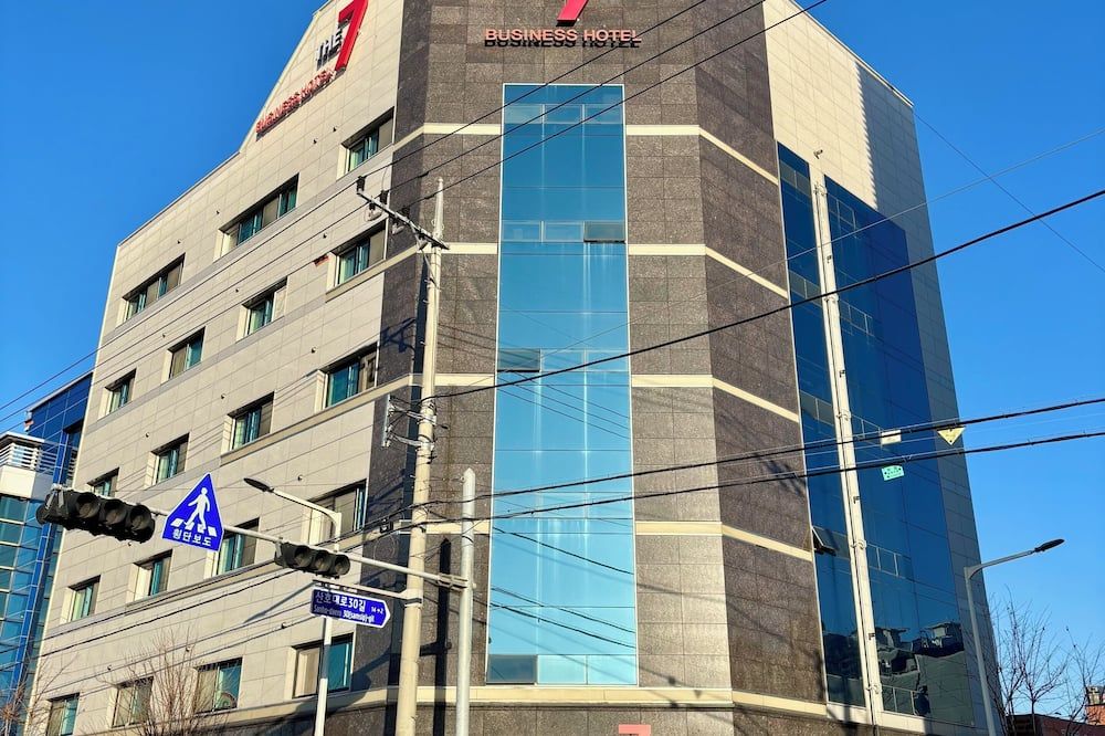مبنى