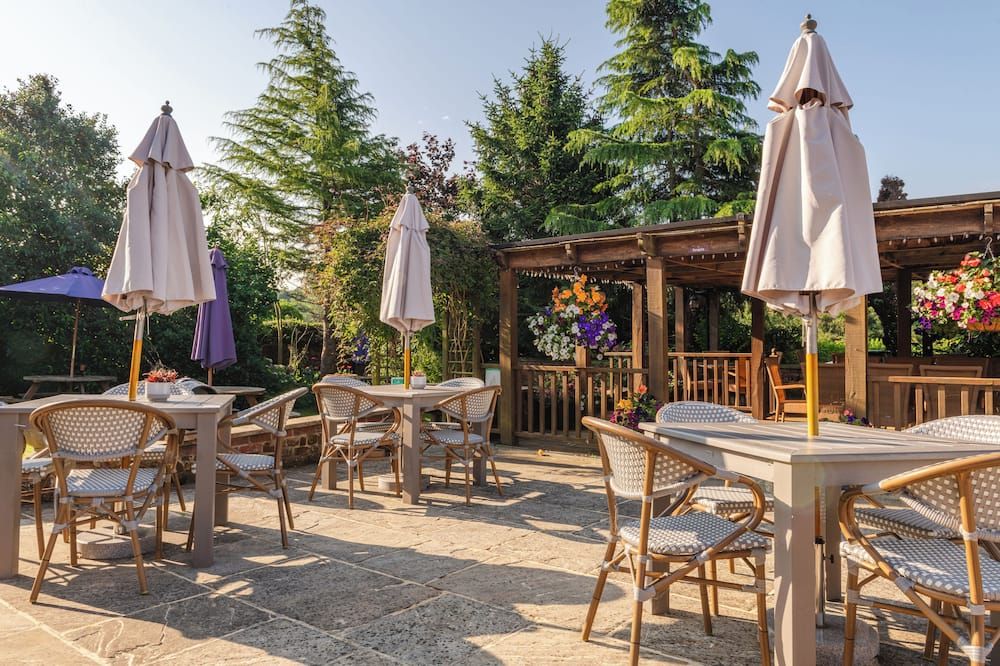 شرفة مرصوفة