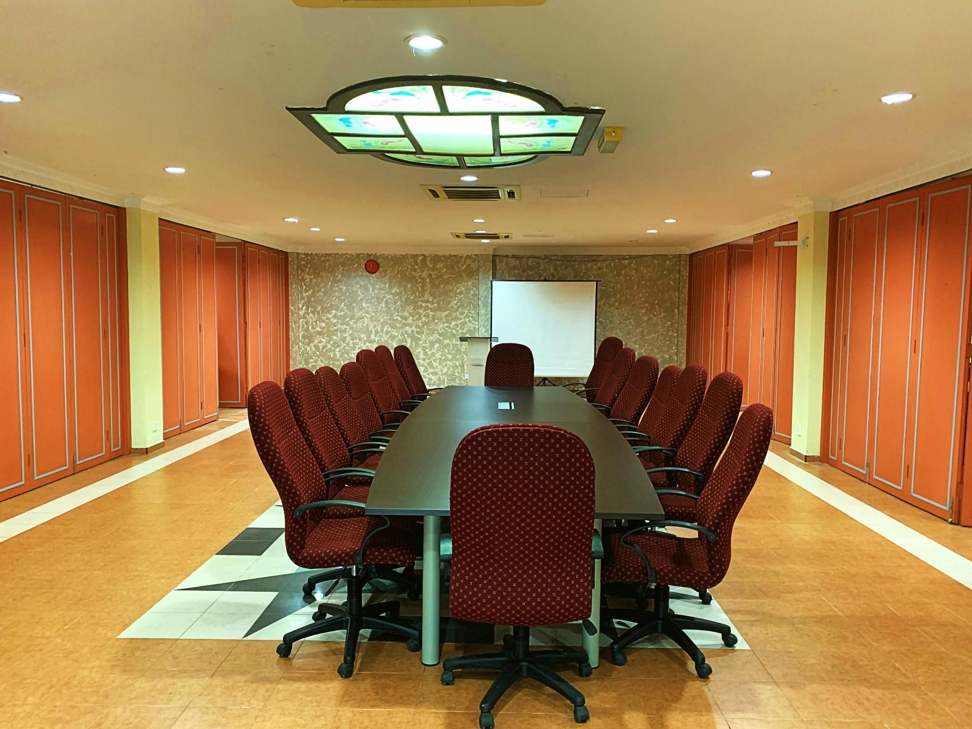 غرفة الاجتماعات