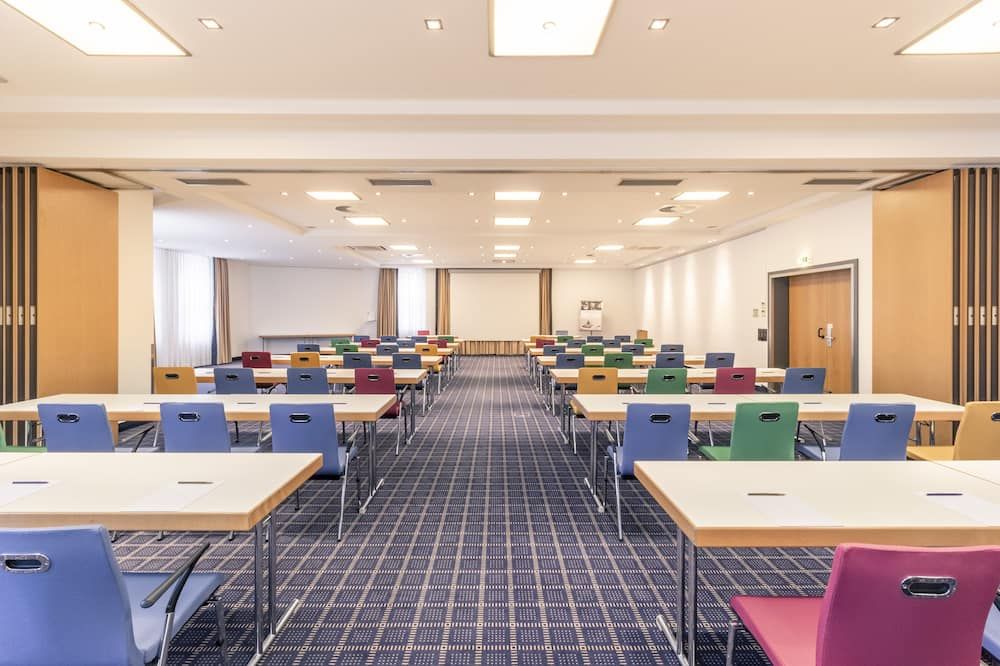 غرفة الاجتماعات