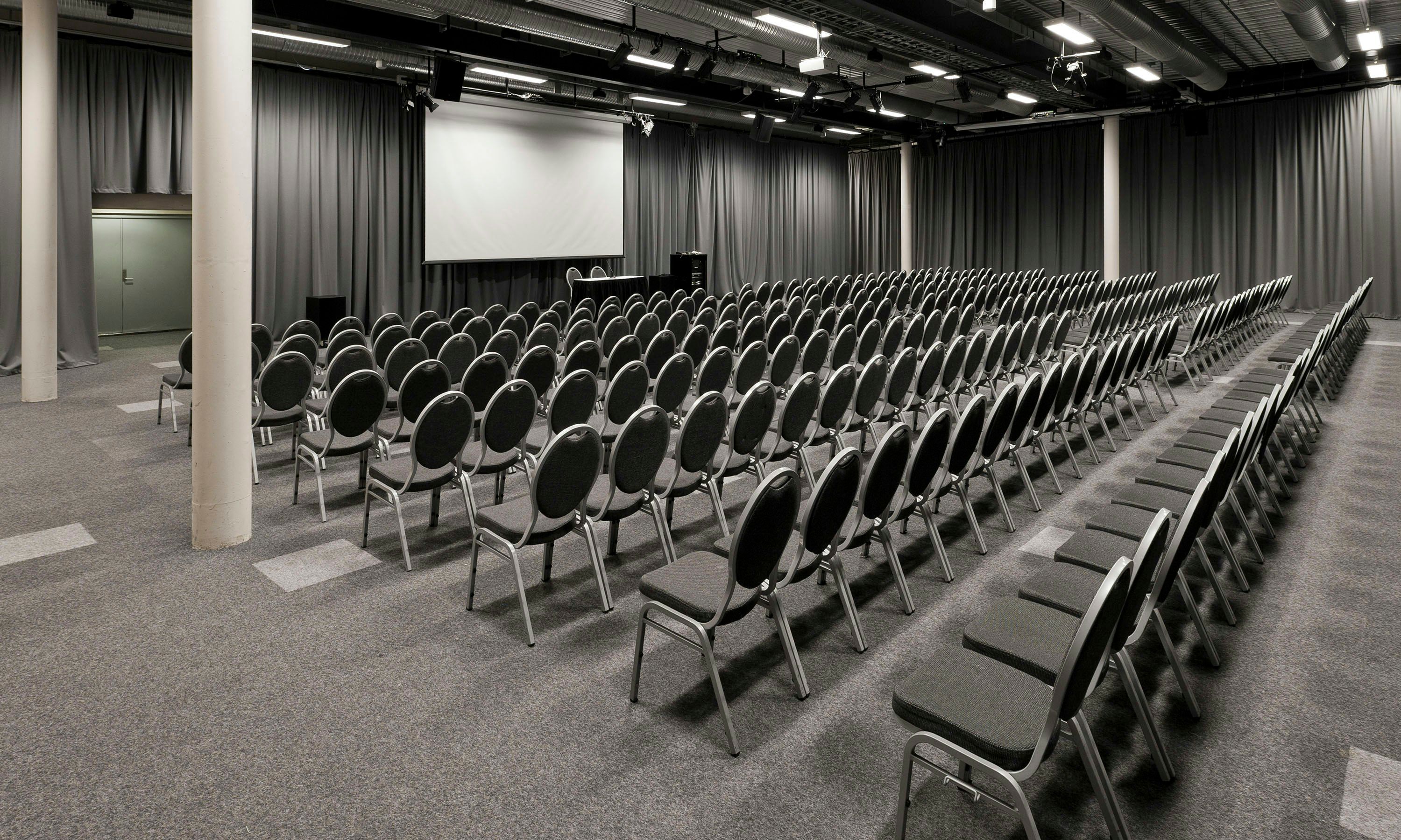 غرفة الاجتماعات