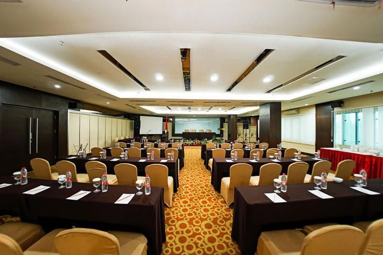 غرفة الاجتماعات