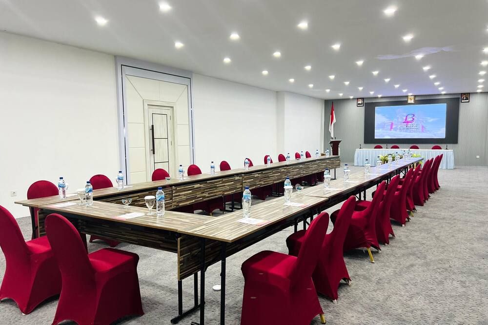 غرفة الاجتماعات