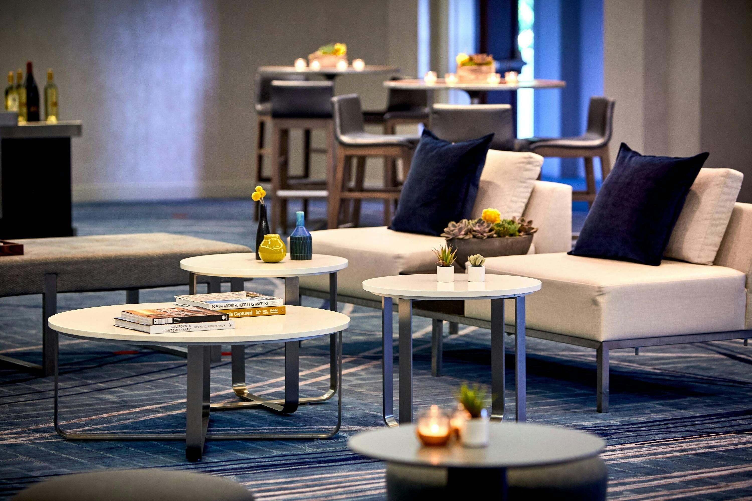 غرفة الاجتماعات