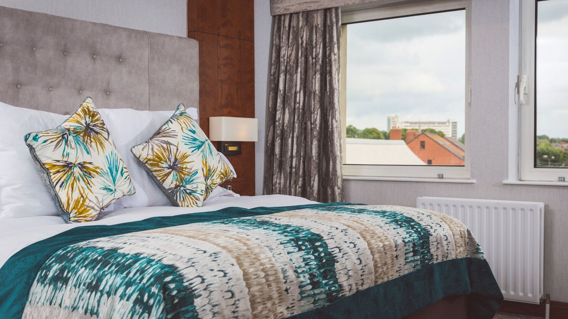 آخر