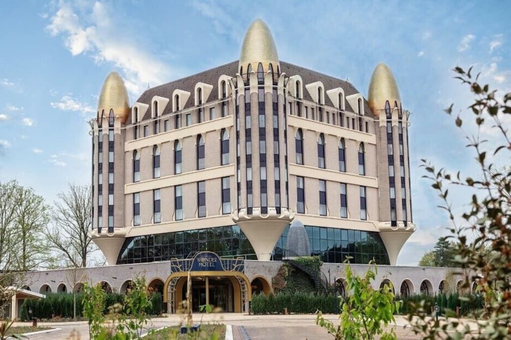 مبنى