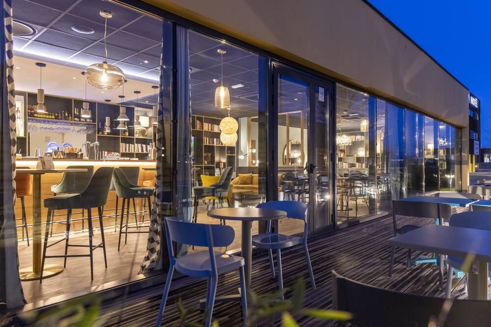 شرفة مرصوفة