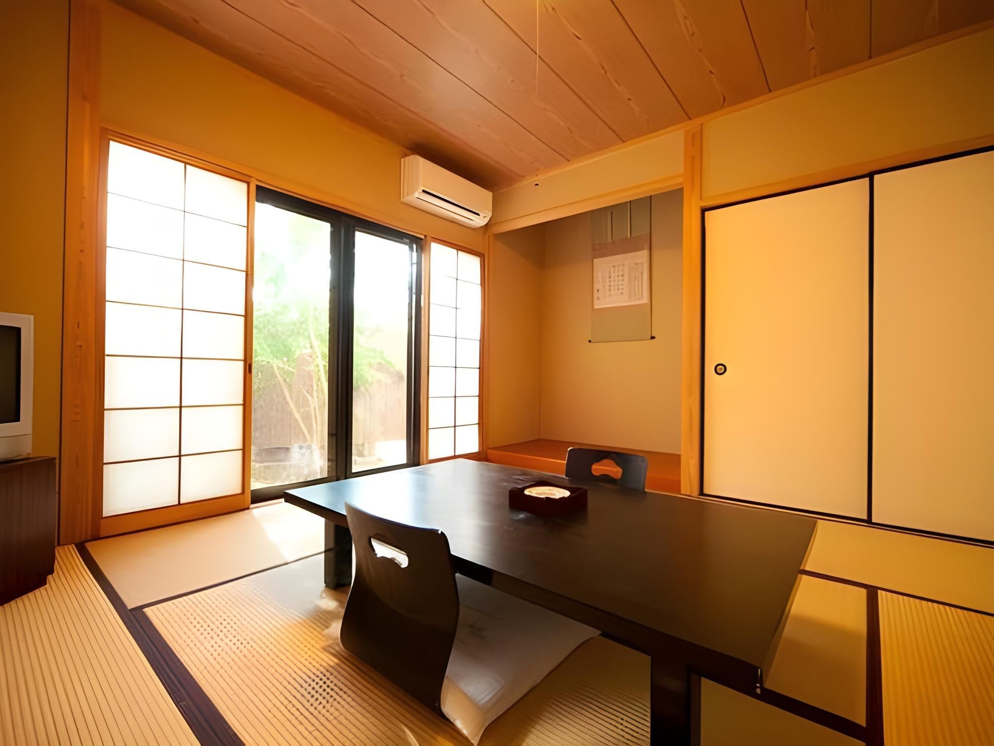 غرفة طعام صورة