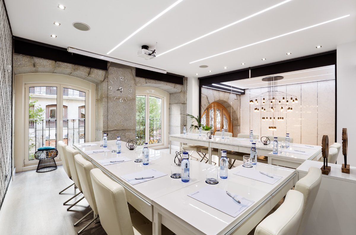 غرفة الاجتماعات