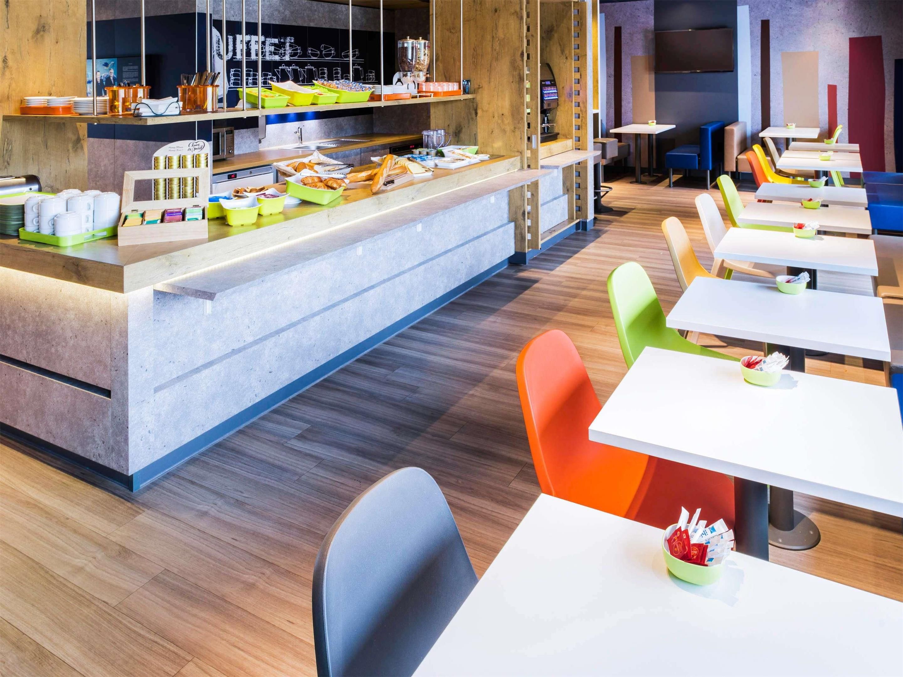 غرفة طعام صورة