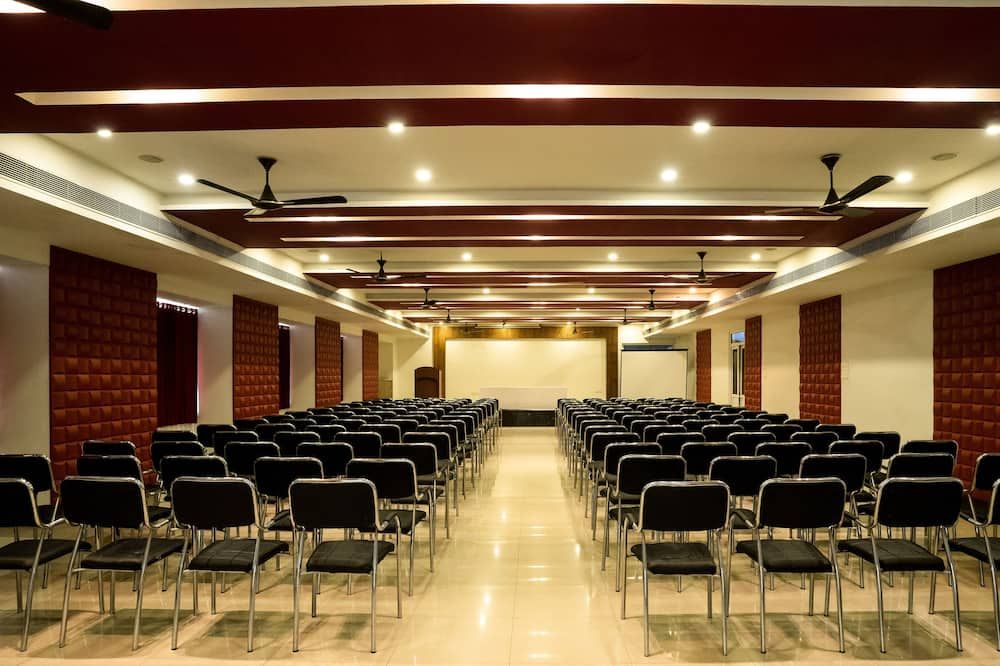 غرفة الاجتماعات