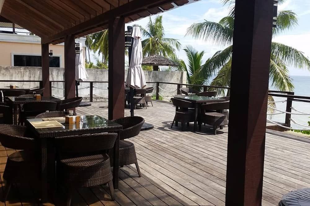 شرفة مرصوفة