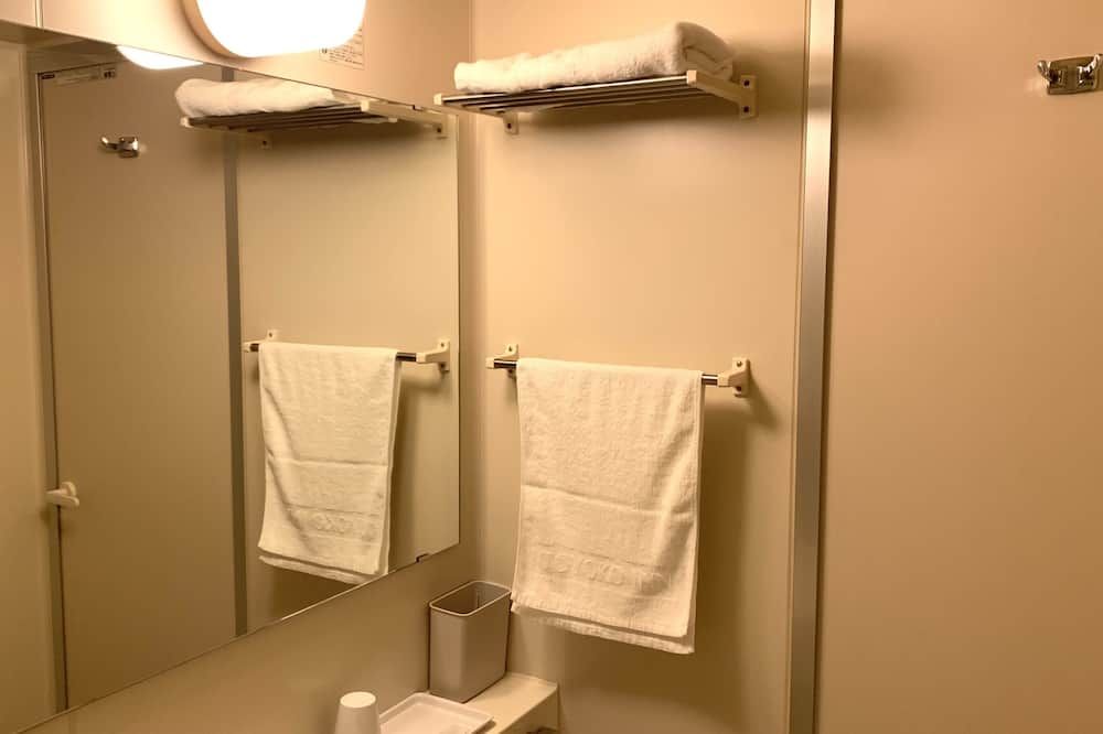 آخر