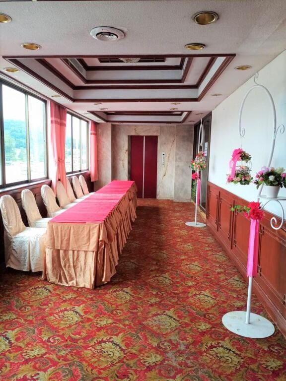 غرفة الاجتماعات صورة