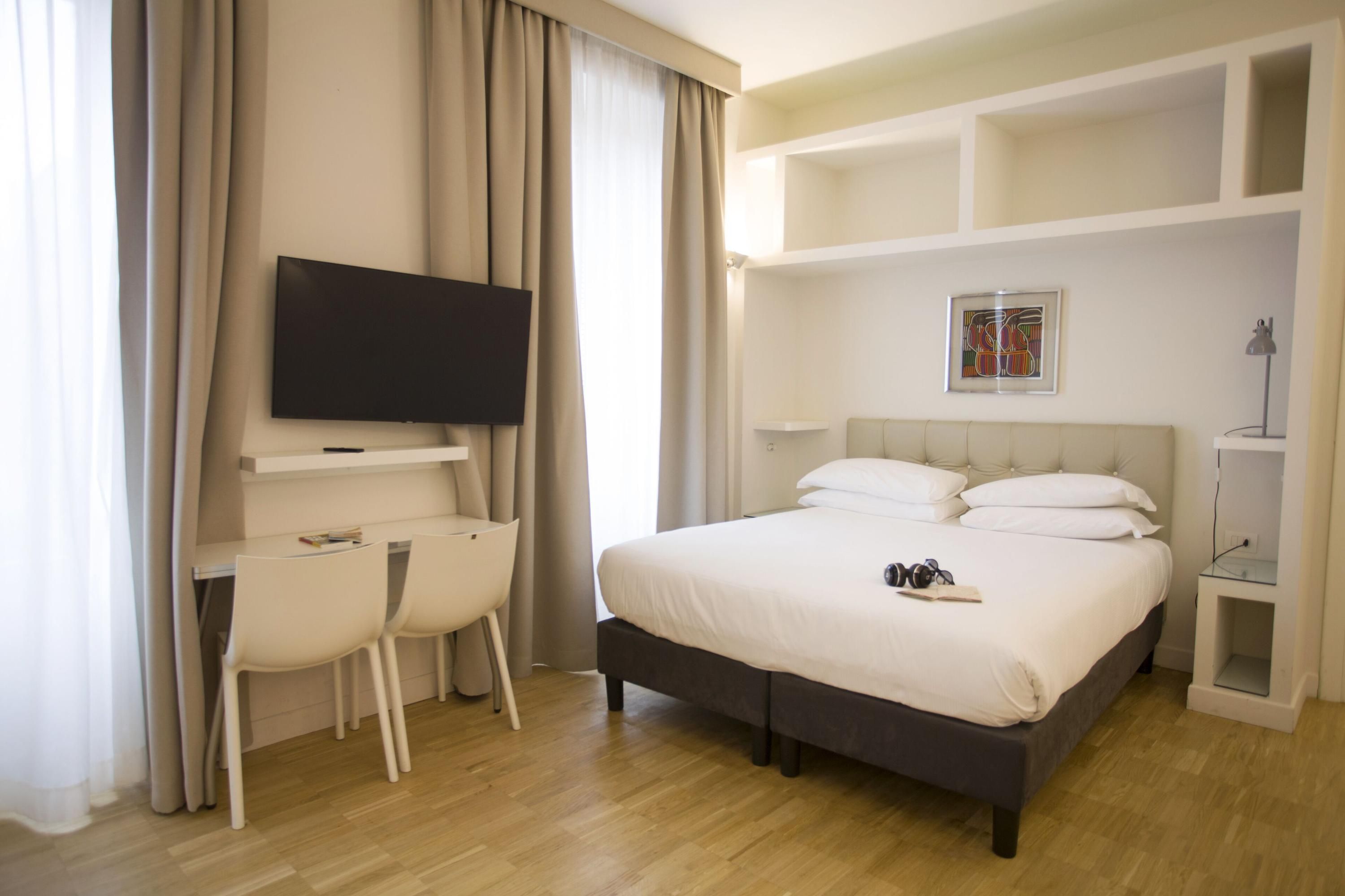 آخر
