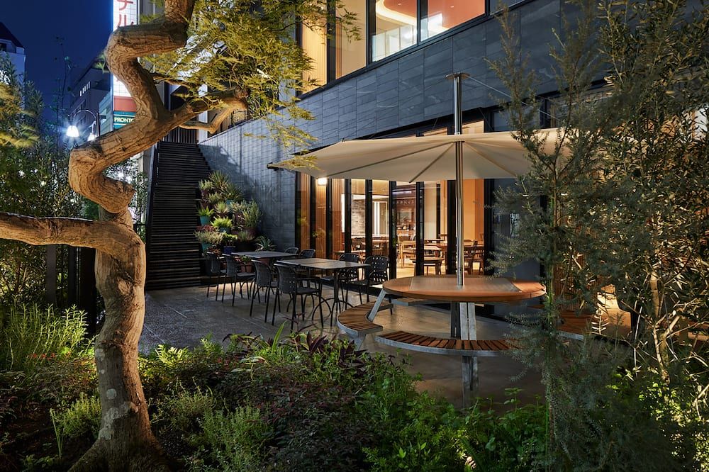 شرفة مرصوفة