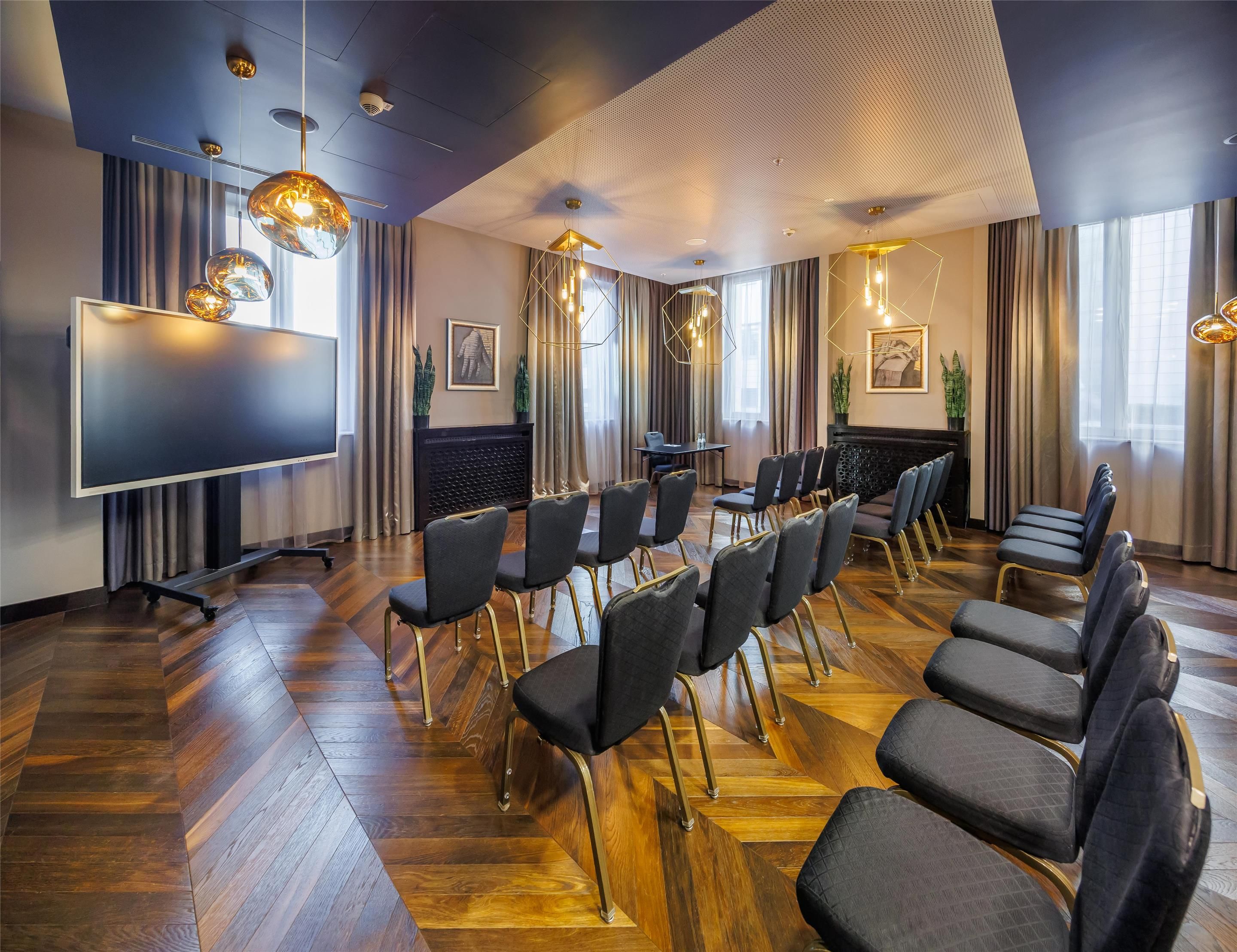 غرفة الاجتماعات