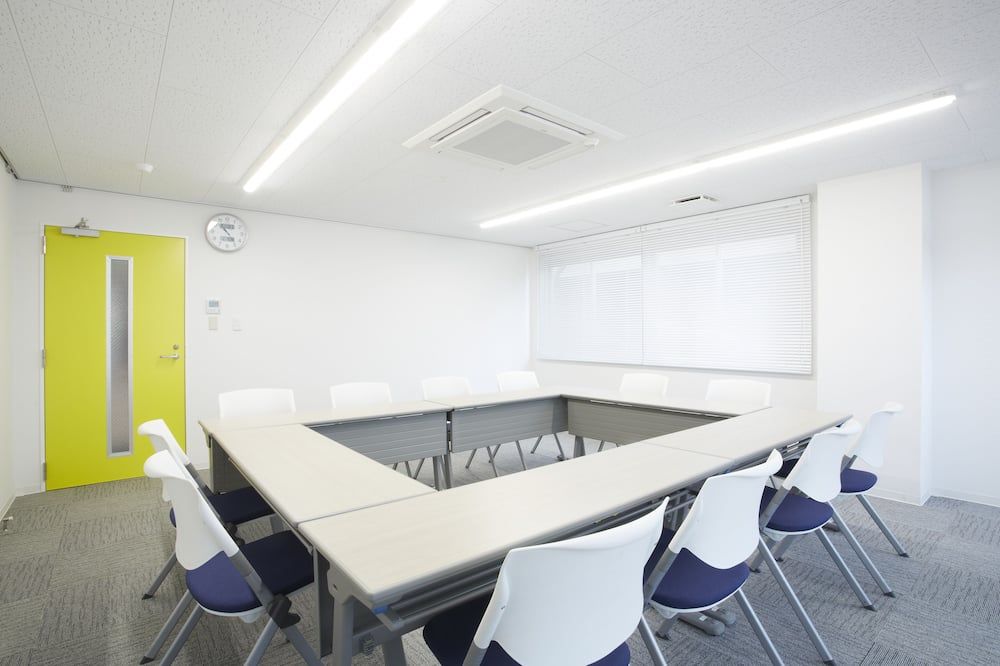 غرفة الاجتماعات