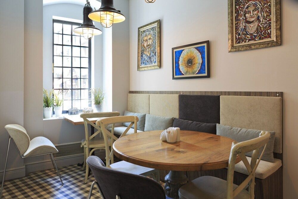 غرفة طعام صورة