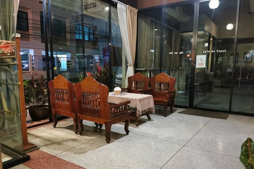 شرفة مرصوفة