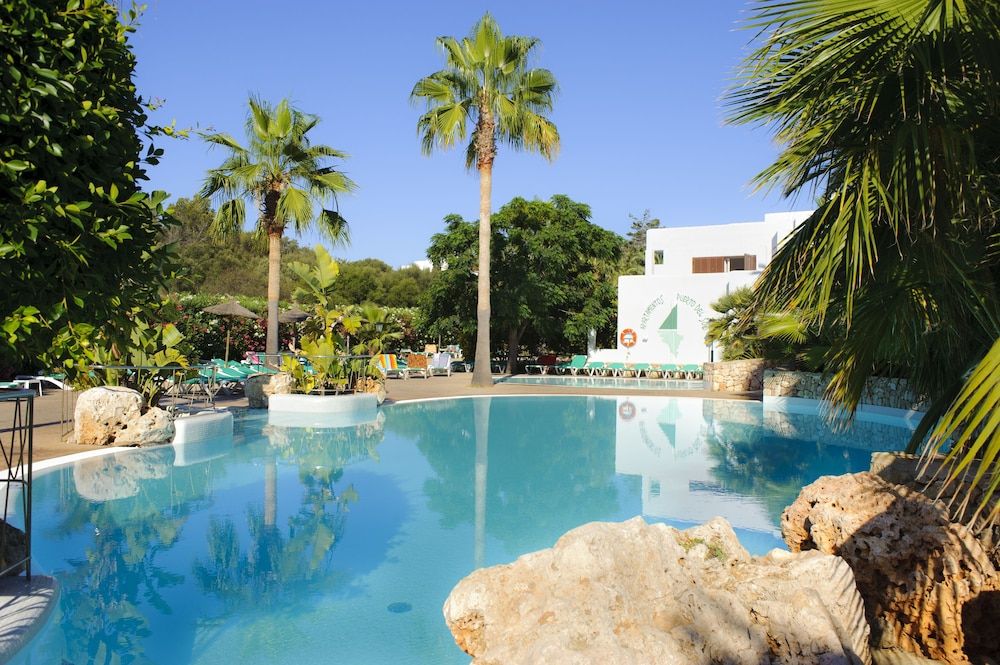 حوض السباحة صورة