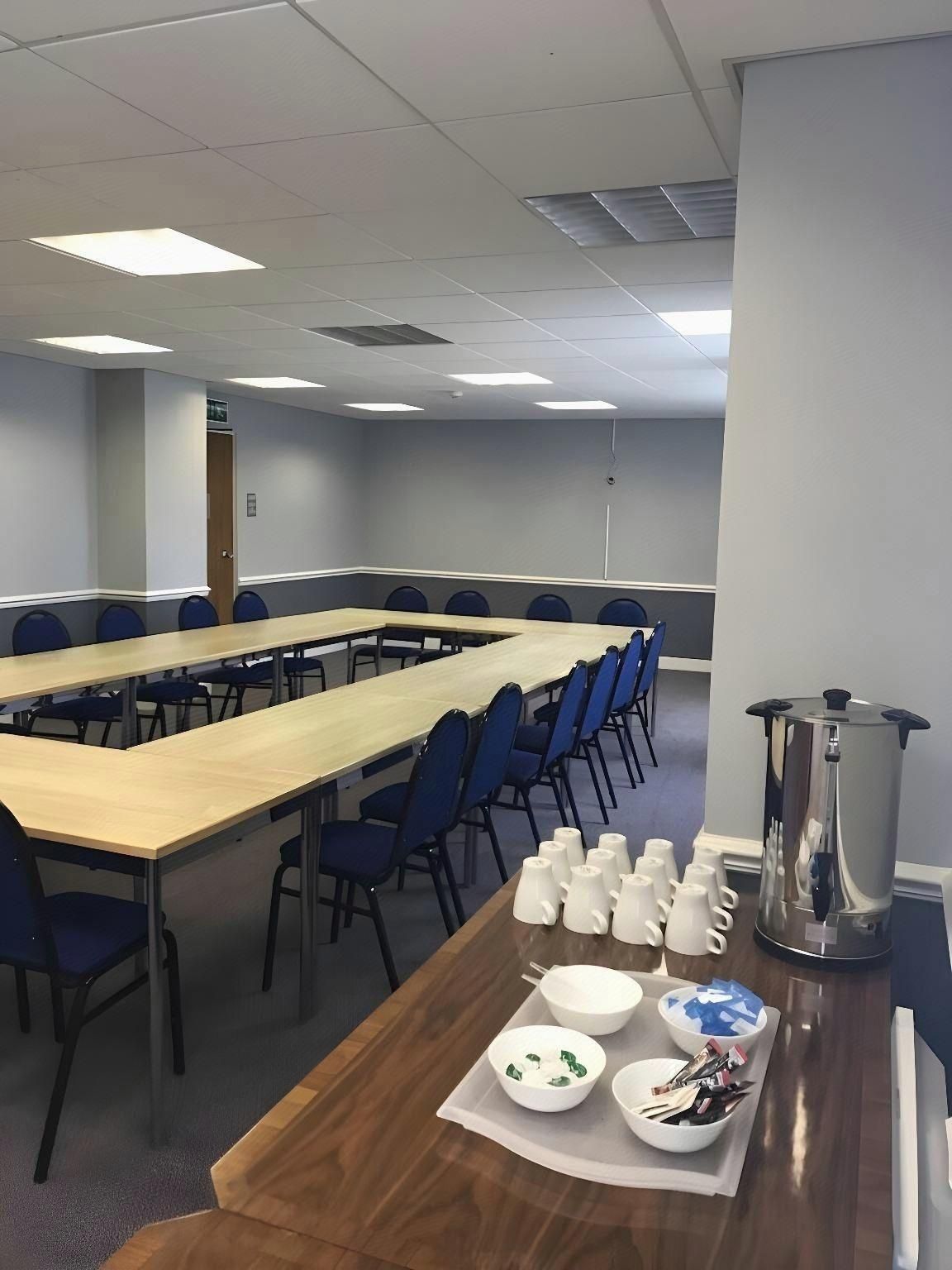 غرفة الاجتماعات