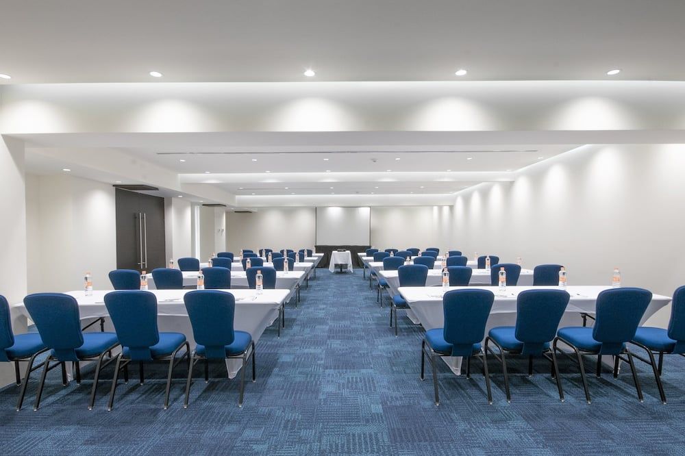 غرفة الاجتماعات