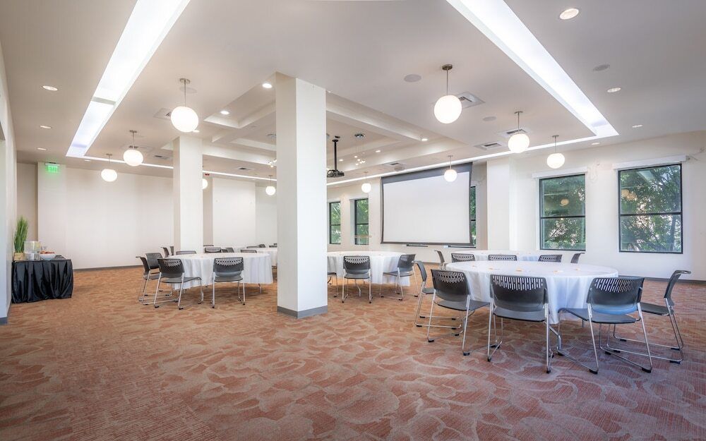 غرفة الاجتماعات