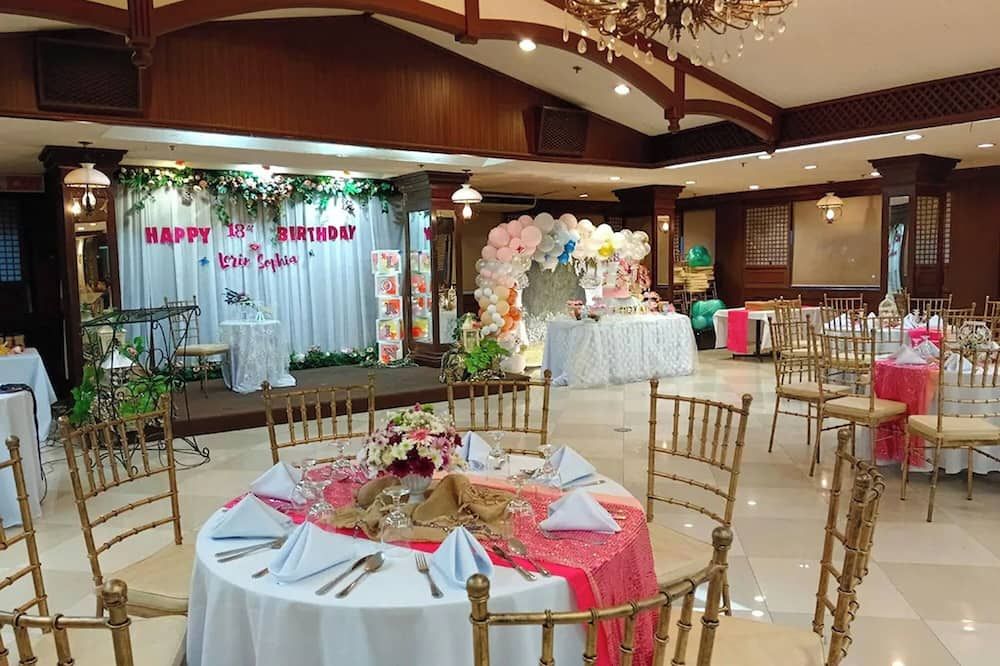 قاعة الولائم