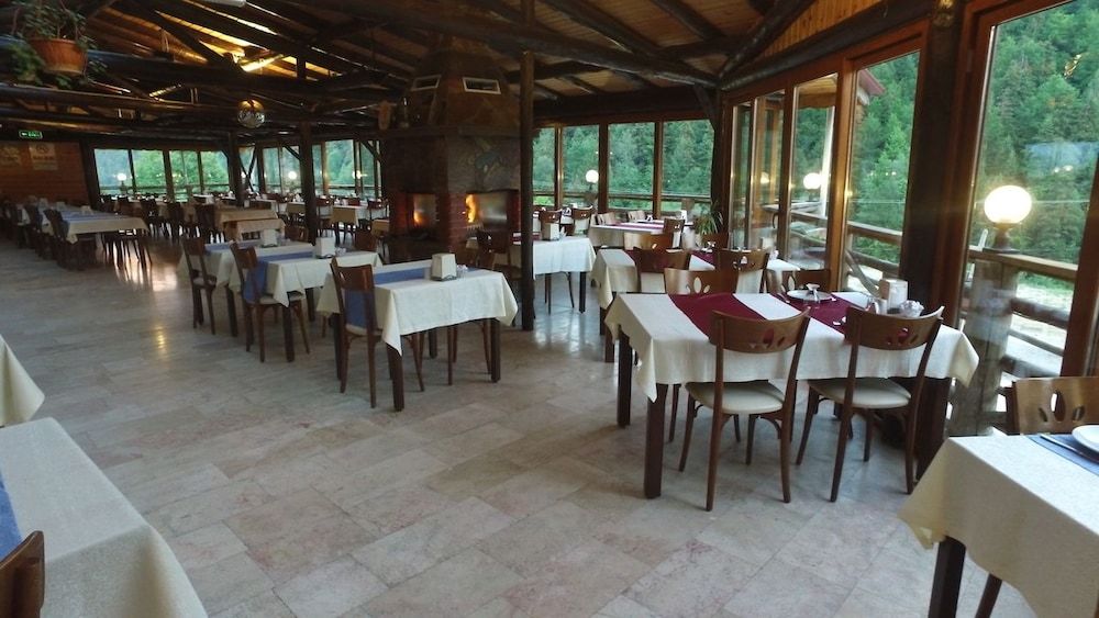 شرفة مرصوفة