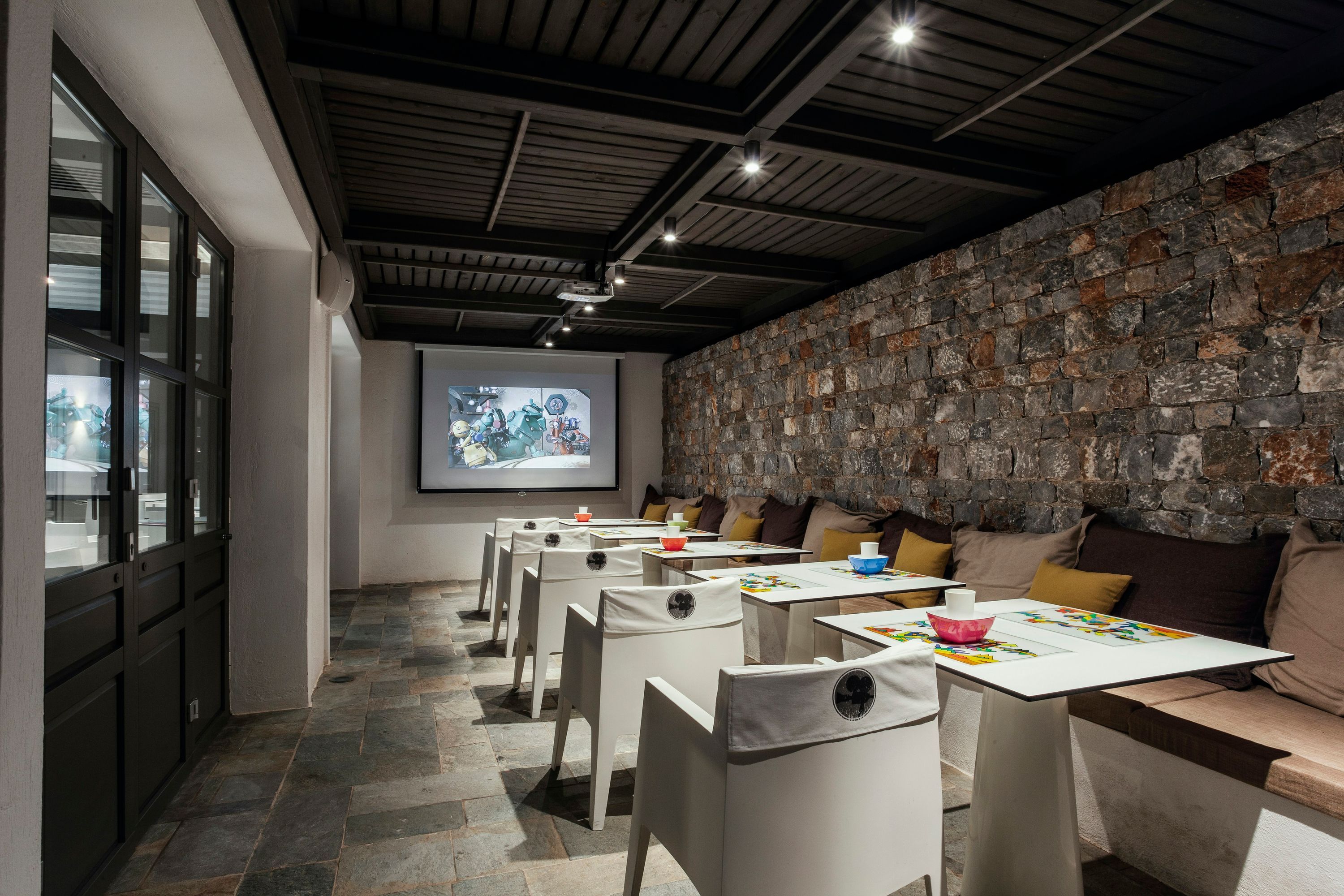 غرفة الاجتماعات