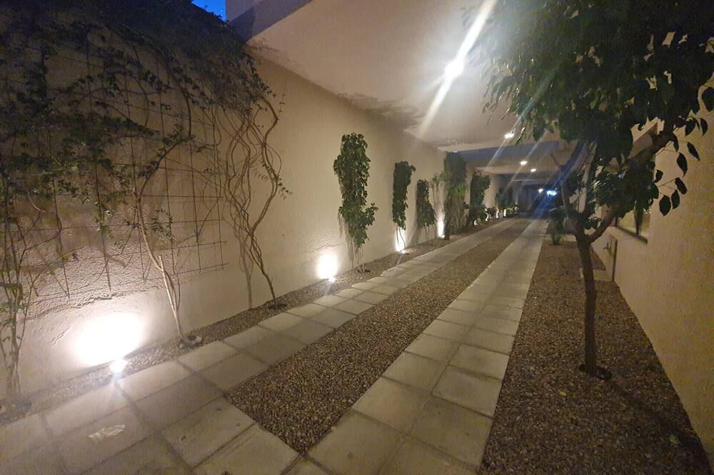مدخل