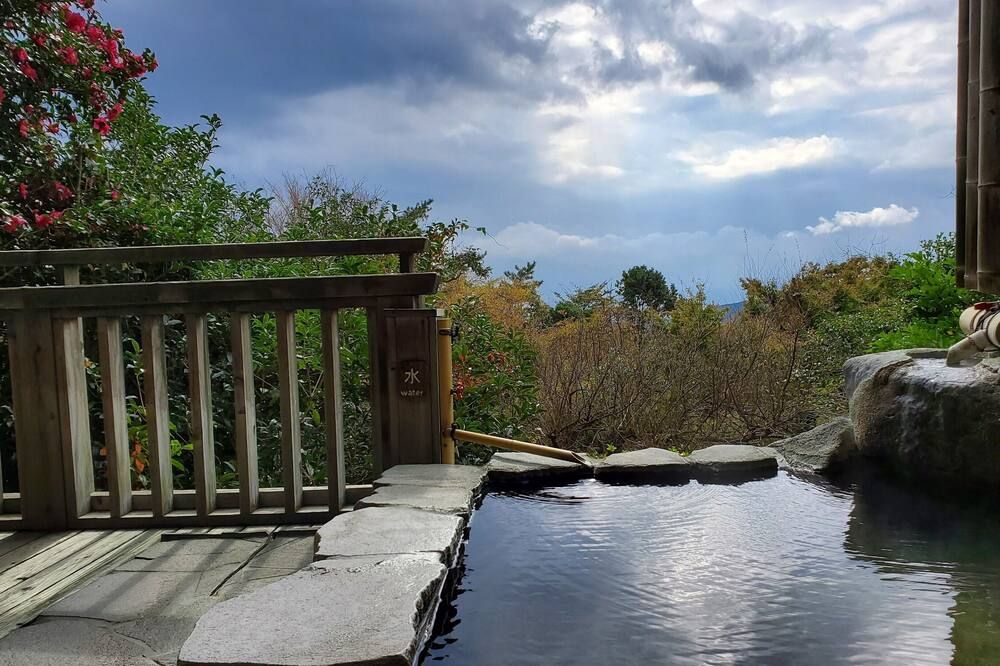 آخر