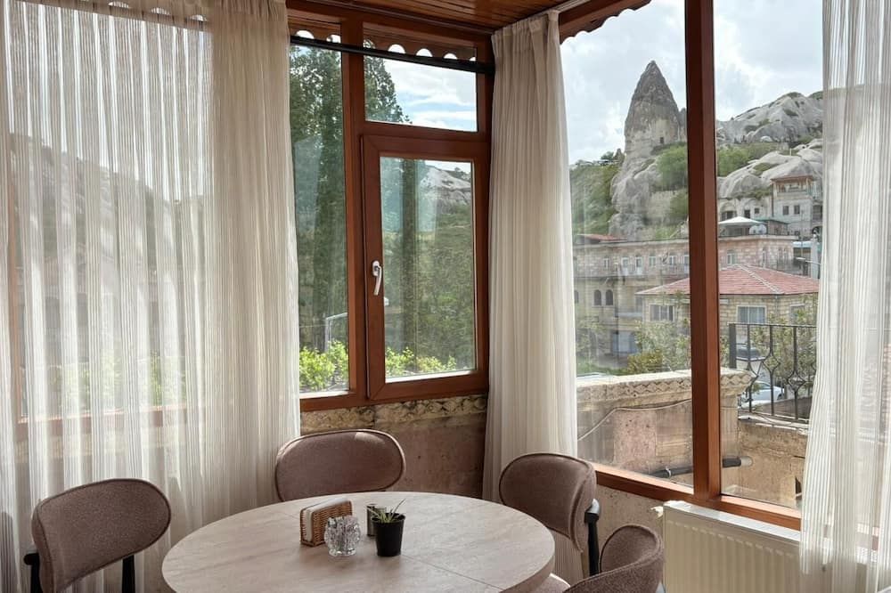 آخر