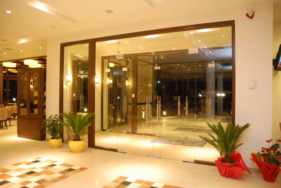 مدخل الفندق