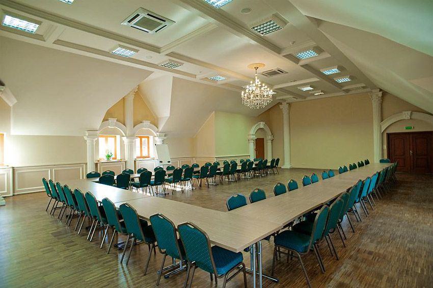 غرفة الاجتماعات