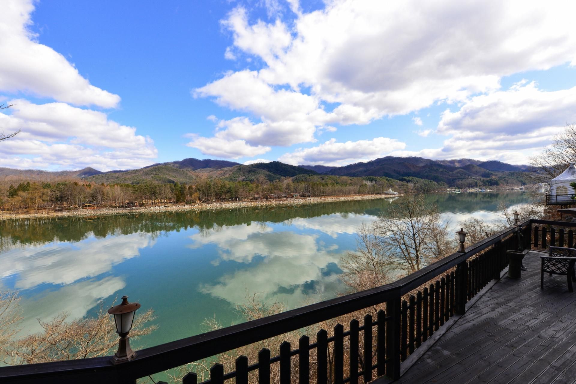 شرفة مرصوفة